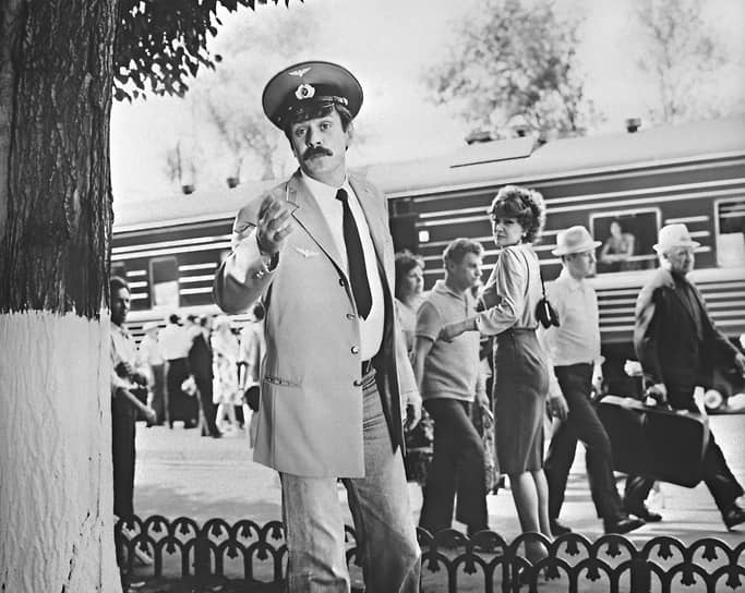 С конца 1970-х годов Никита Михалков снимал фильмы практически каждый год. В то время вышли его картины «Раба любви», «Неоконченная пьеса для механического пианино», «Пять вечеров», «Несколько дней из жизни И. И. Обломова». Среди наиболее известных актерских работ в этот период — роли в фильмах «Сибириада», «Вокзал для двоих» (на фото), «Жестокий романс»