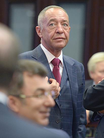 2014 год. Председатель правления ОАО «Газпром-Медиа Холдинг» Михаил Лесин во время заседания попечительского совета Русского географического общества в Фундаментальной библиотеке Московского государственного университета имени М. В. Ломоносова