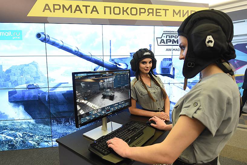 Управление танком и ведение боя теперь доступно даже хрупким девушкам 