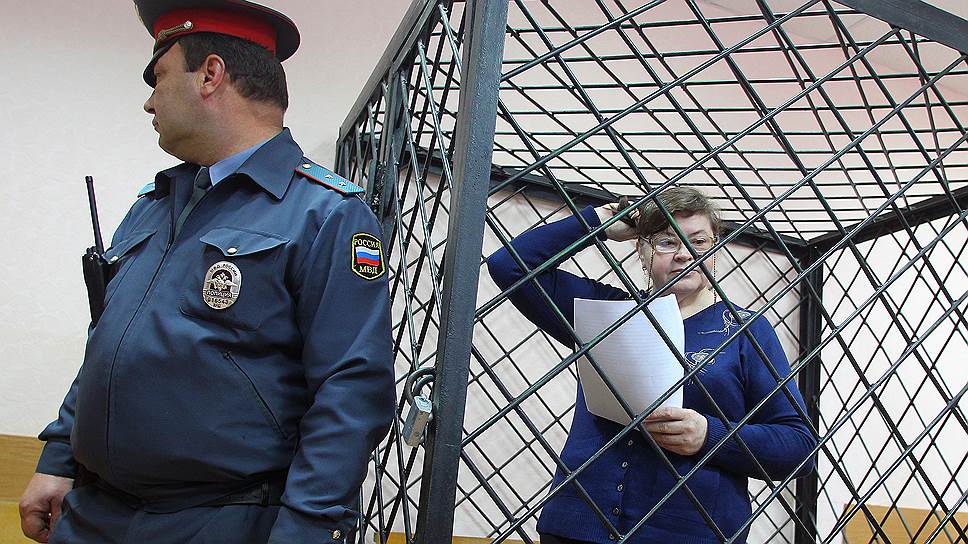 Надежда Цапок, обвиняемая в совершении мошенничества 