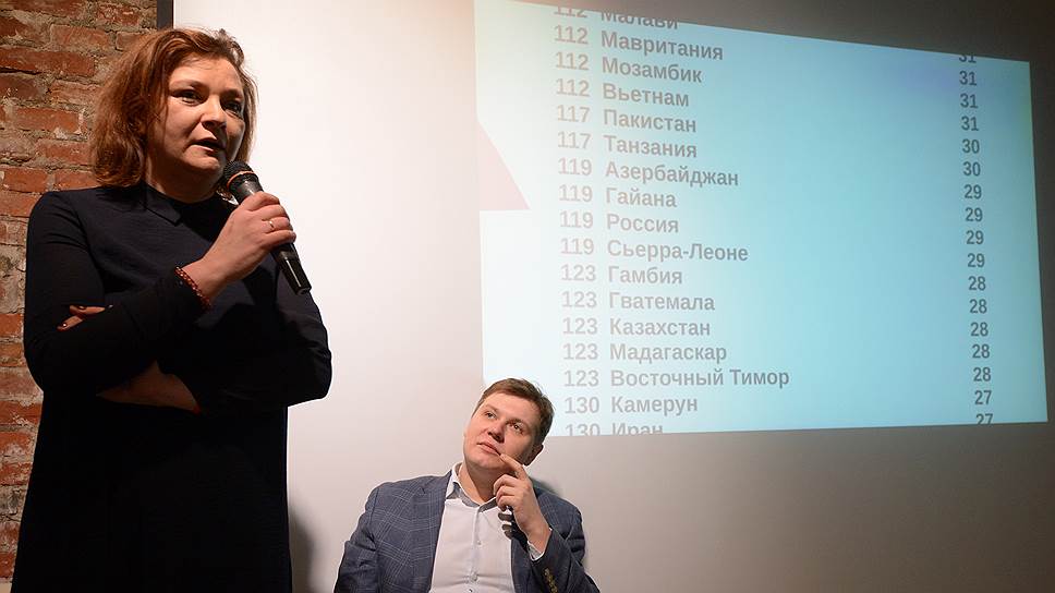 Вице-президент Transparency International Елена Панфилова и генеральный директор Transparency International Russia Антон Поминов