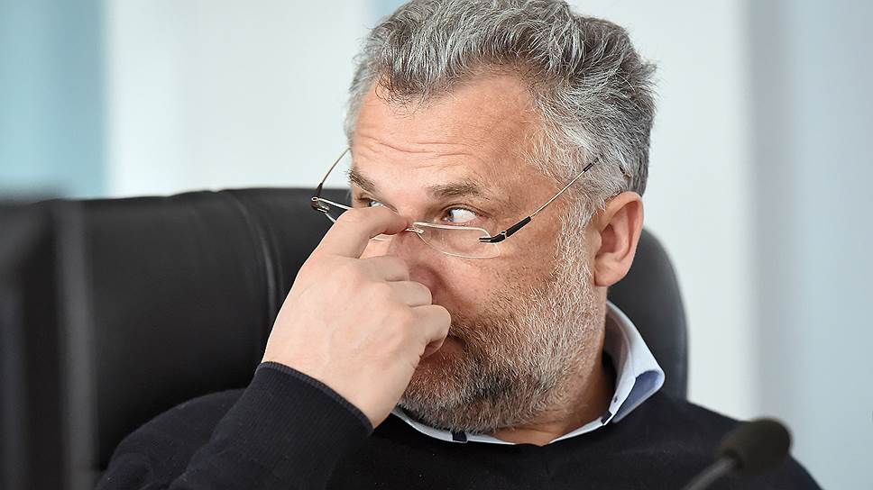 Алексей Чалый сдает позиции 