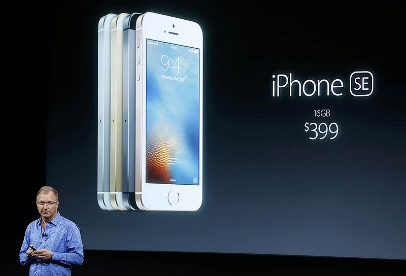 Вице-президент компании Apple Грег Джозвяк 