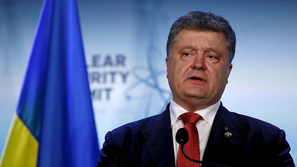 Петр Порошенко увидел в публикации The New York Times признаки «гибридной войны»