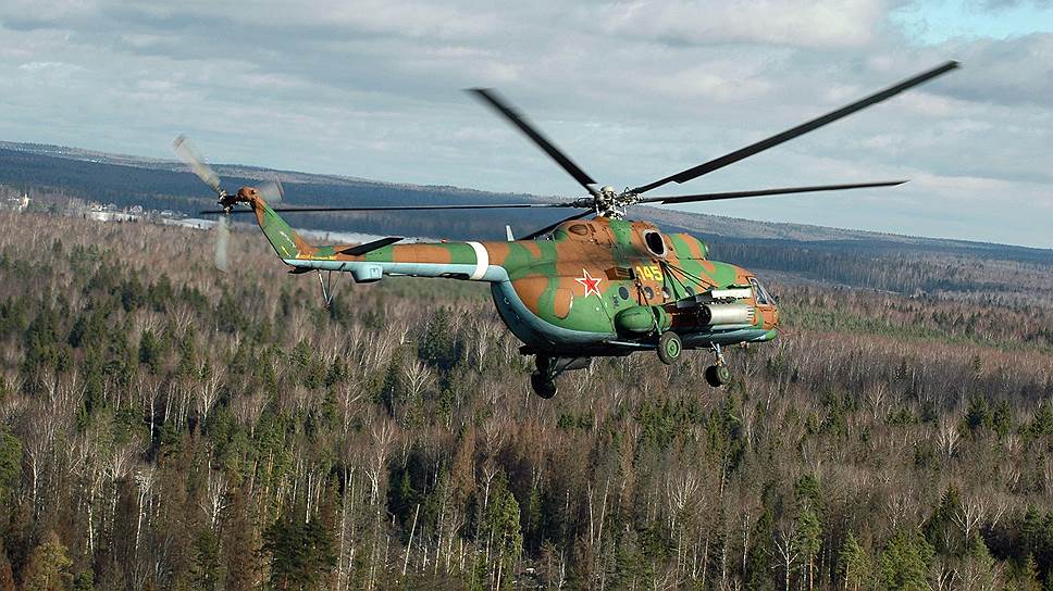 Также на вооружении 29 самолетов (9 Ил-76, 2 Ан-12, 12 Ан-26, 6 Ан-72) и 70 вертолетов (10 Ми-26, 60 Ми-8) 