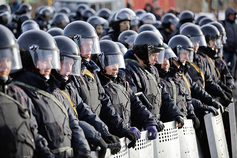 Предполагается, что сотрудники новой структуры будут принимать непосредственное участие в операциях по пресечению массовых несанкционированных акций 