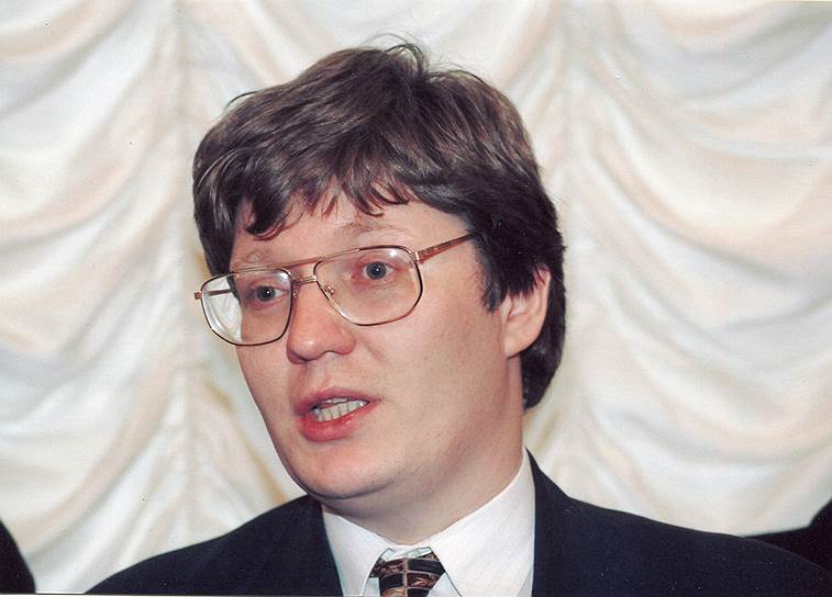 Андрей Исаев: «…Я вступаю в Партию труда. Эта партия объединит разрозненные сейчас полуформальные левые интеллигентские группировки, социалистическую партию (может быть, частично) и профсоюзное движение. Мне кажется, это будет партия лейбористского типа<…> Такая партия совершенно необходима сейчас, когда будет развернуто масштабное наступление на трудящихся, с одной стороны, и на любые формы организации трудящихся — с другой. Это партия левой обороны» (2 октября 1991 года в интервью «Независимой газете»)