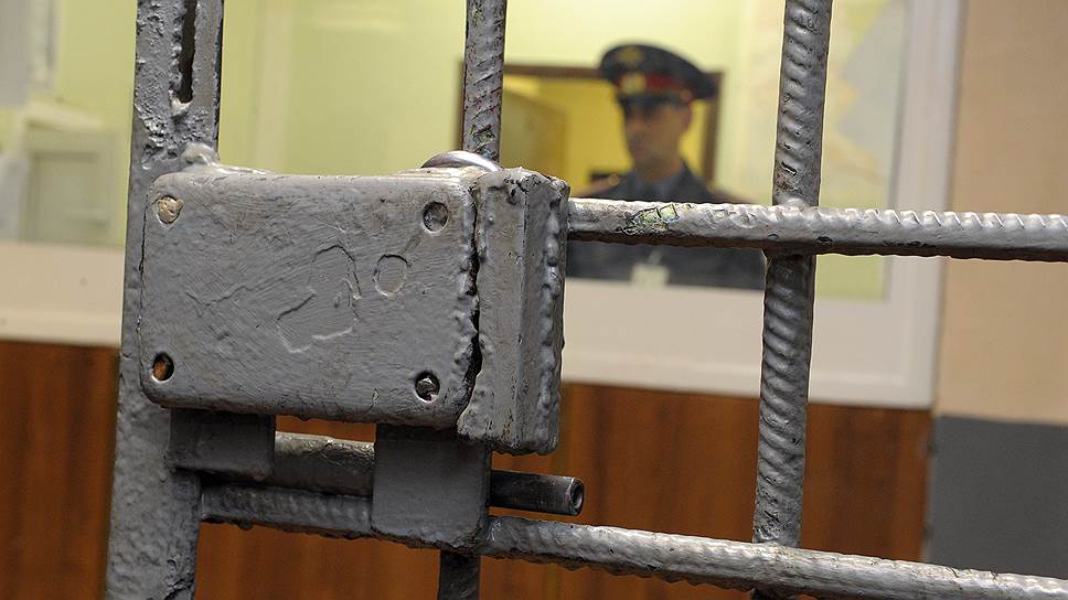 Полицейские не признали покровительство 