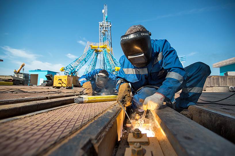 Сумма задолженности по зарплатам работников оказалась более 150 млн руб. Проверка прокуратуры выявила 1651 нарушение трудового законодательства, в результате чего было возбуждено около 20 уголовных дел. Окончательно долги по зарплатам были погашены только в начале мая