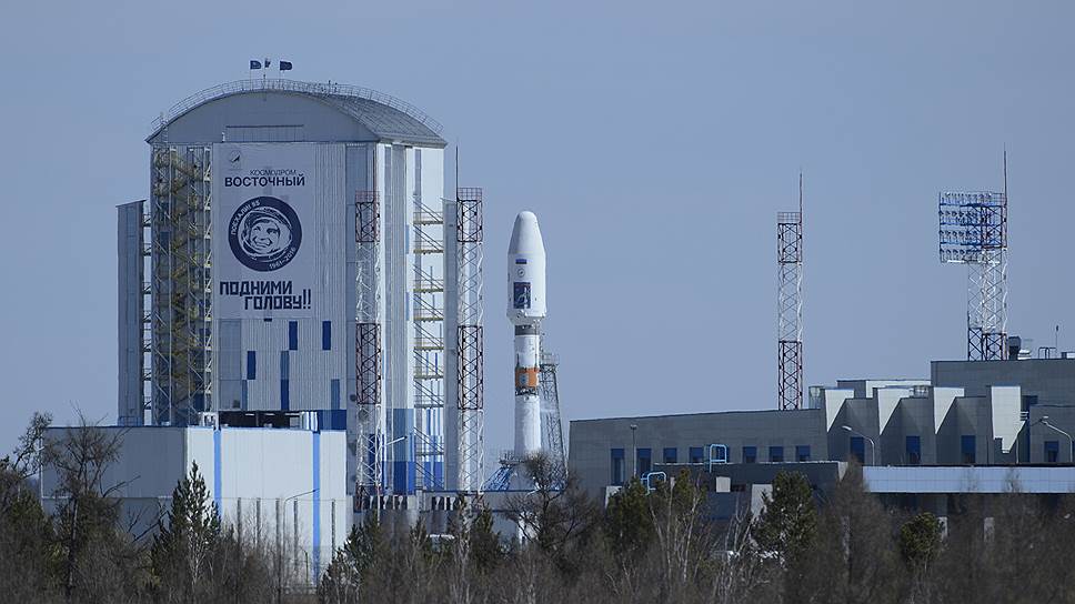 Ракета-носитель «Союз-2.1а» на стартовом комплексе космодрома Восточный