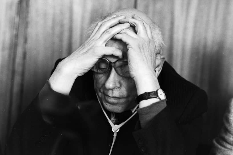 Нобелевская премия мира была присуждена Андрею Сахарову в 1975 году с формулировкой «за бесстрашную поддержку фундаментальных принципов мира между народами и за мужественную борьбу со злоупотреблениями властью и любыми формами подавления человеческого достоинства»