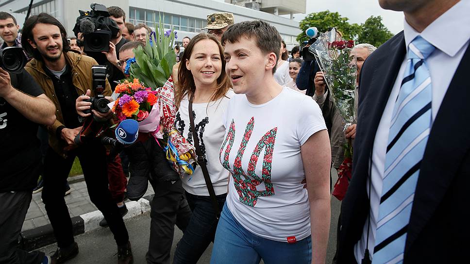 Надежда Савченко с сестрой Верой