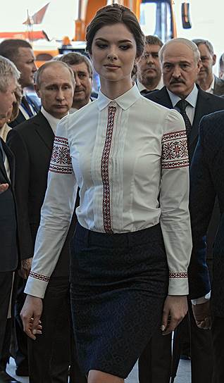 Минск, Белоруссия. Президент России Владимир Путин (слева) и президент Белоруссии Александр Лукашенко (справа) на выставке «БЕЛАГРО-2016» 