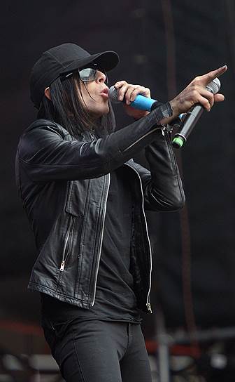 Солист группы IAMX Крис Корнер