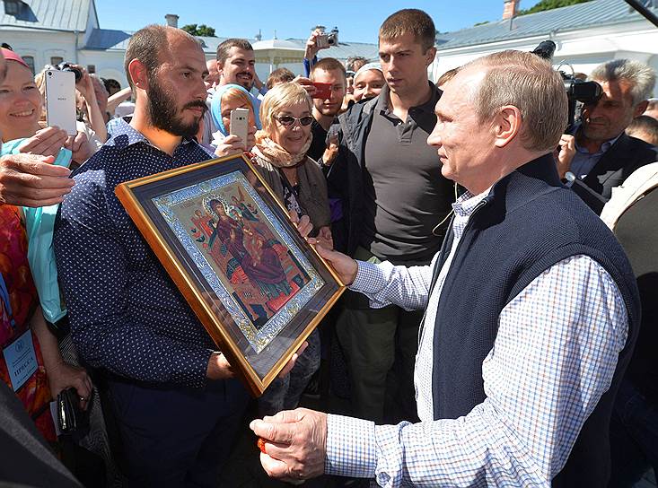 Валаам, Россия. Президент Владимир Путин во время визита в Спасо-Преображенский Валаамский монастырь 