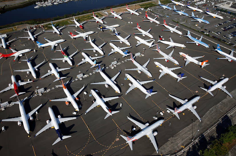 В 2022 году штат Boeing составлял 156 тыс. человек. В этом же году при выручке в $66,6 млрд убытки компании составили $5,05 млрд   