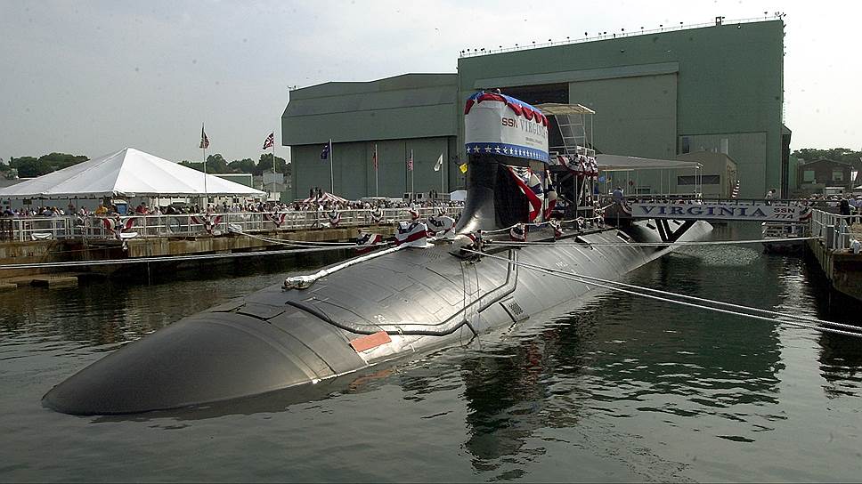 23 октября 2004 года ВМС США приняли на вооружение первую атомную подлодку Virginia SSN-774. 125-метровая атомная подводная лодка с ракетно-торпедным вооружением (ПЛАТ) оснащена беспилотными аппаратами, которые используются под водой в разведывательных целях. Водоизмещение — 7,8 тыс. т. К концу 2014 года в состав флота вошло 11 ПЛАТ. Всего предполагается строительство 30 подводных лодок данного типа. Стоимость серийной подводной лодки оценивается в $2–2,5 млрд 