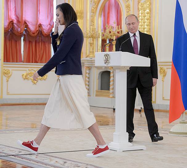 Владимир Путин и двукратная олимпийская чемпионка Елена Исинбаева 