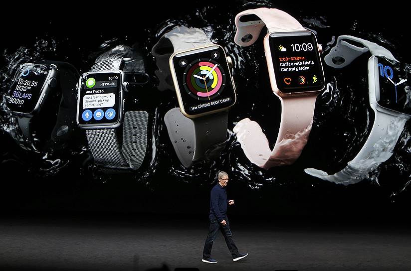 Глава корпорации Apple Тим Кук во время презентации