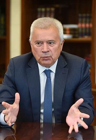 Мы эксплуатируем месторождения, где уже 96-98% воды. ЛУКОЙЛ в Западной Сибири добывает больше 200 млн тонн воды и 40 млн тонн нефти 