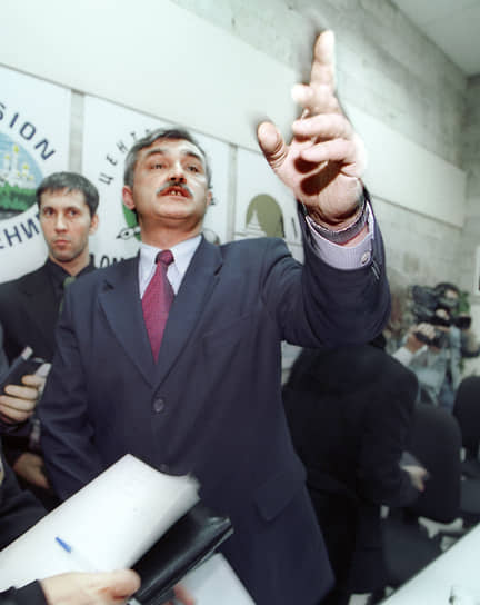 В 1978 году председатель совета директоров ОСК и бывший губернатор Санкт-Петербурга Георгий Полтавченко был инструктором Невского райкома ВЛКСМ, но с 1979 года начал работать в органах госбезопасности