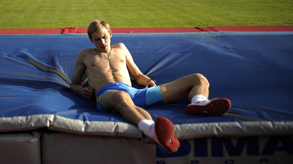 Олимпийский  чемпион 2008 года в прыжках в высоту Андрей Сильнов 