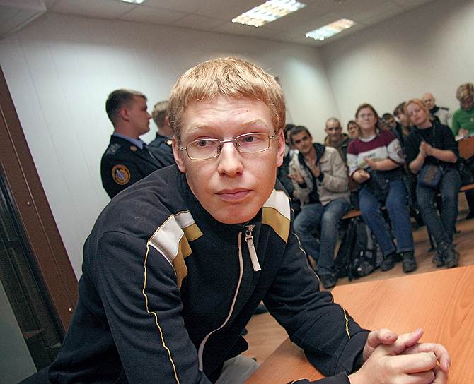 11 февраля 2008 года в Москве в кинотеатре «Художественный» активисты НБП сорвали пресс-показ фильма «Поцелуй не для прессы». Нацболы свистели и выкрикивали лозунги против Владимира Путина. Один из участников акции Андрей Никитин (на фото) был признан виновным в участии в деятельности запрещенной организации и приговорен к году условно 
