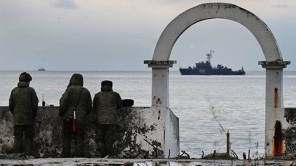 Поисковая операция на побережье Сочи результатов практически не принесла. Обломки самолета и тела находившихся в нем людей оказались на большой глубине 