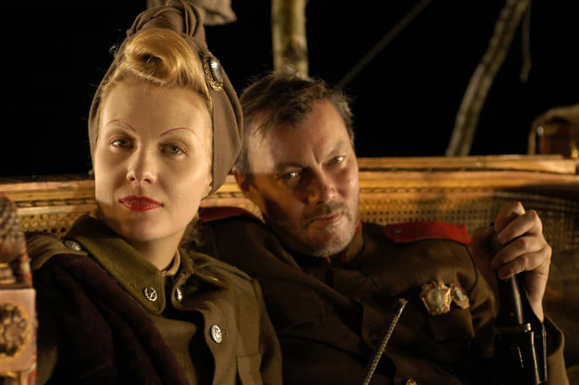Рената Литвинова в фильме Питера Гринуэя «Чемоданы Тульса Люпера», 2003 год
