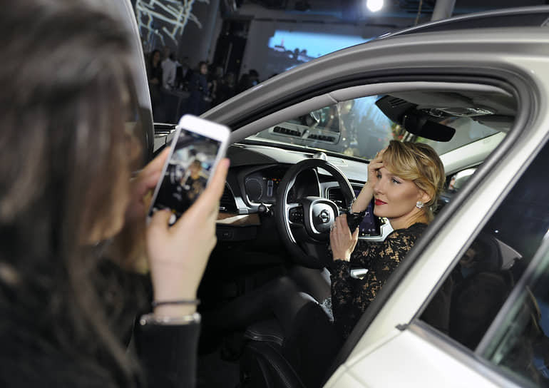 Рената Литвинова на предпремьерном показе внедорожника Volvo XC90 в ресторане S.H.E.L.K., 2014 год