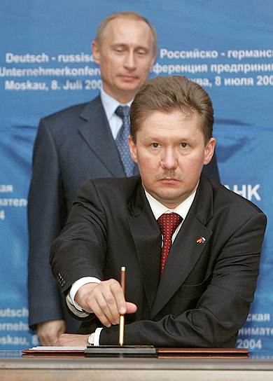 Президент России Владимир Путин и глава РАО «Газпром» Алексей Миллер, 2004 год 