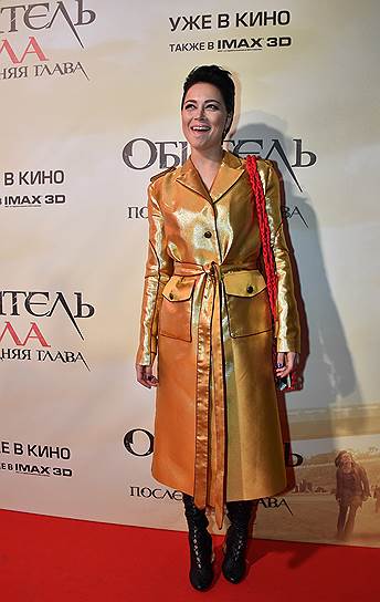 Актриса Настасья Самбурская на премьере фильма «Обитель зла: последняя глава» в кинотеатре «Формула Кино на Кутузовском»