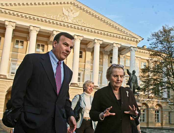 Мадлен Олбрайт в Санкт-Петербурге, 2007 год 
