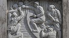 «Античные» барельефы времен Муссолини весьма непросто отличить от сталинского ампира