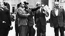 Строительство улицы Примирения (Via della Conciliazione) было одним из главных пунктов архитектурного плана Муссолини (на фото — в центре в шляпе)