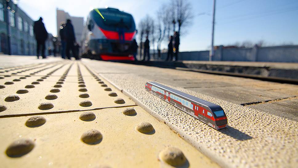 В скоростных электричках повышенной комфортности — экспрессах — торговать разрешено, но делать это могут компании, выигравшие открытый конкурс у ОАО «Центральная ППК»