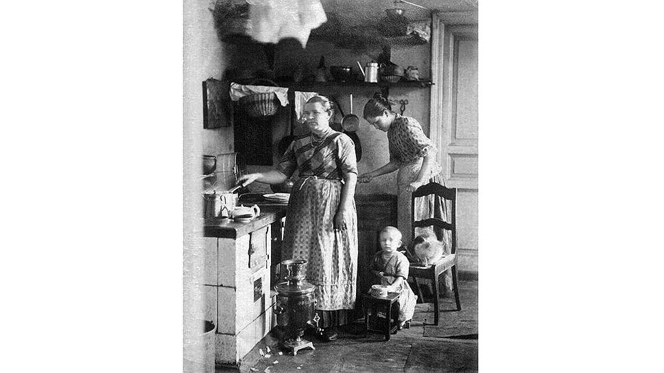 С 1919 по 1921 год плата за коммунальные услуги была отменена, зато были введены нормы потребления воды и электричества 