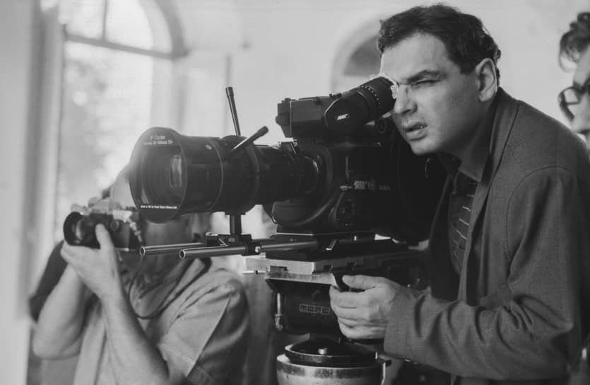 В фильме «Цареубийца» (1990) Шахназаров снял английского актера Малкольма Макдауэлла в роли Юровского и Олега Янковского — в роли Николая II 