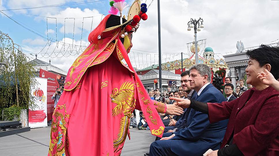 Сближение России и Китая, объявленное на самом верху, идет не так уж быстро 