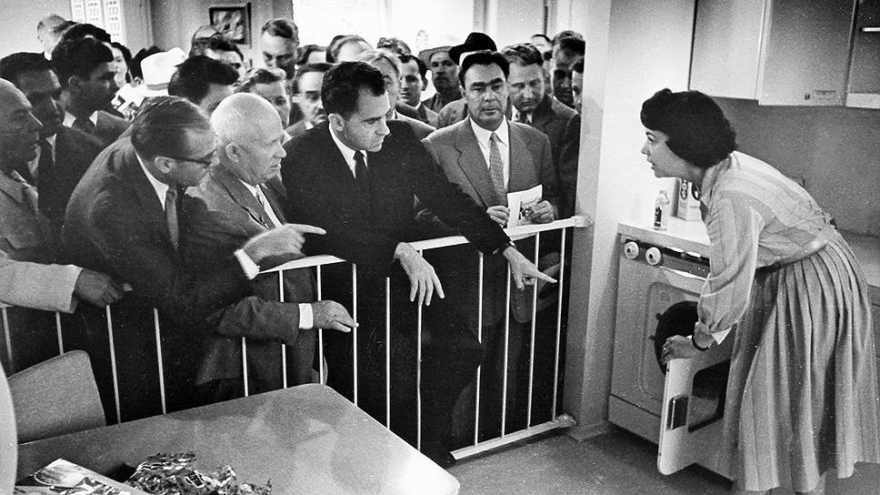 Председатель Совета министров СССР Никита Хрущев и вице-президент США Ричард Никсон в 1959 году получили возможность обсудить проблемы капитализма непосредственно в Сокольниках