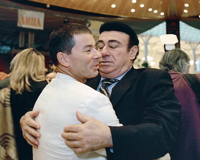 Возглавлял жюри Международного конкурса им. Чайковского в номинации «вокальное искусство» (1994), жюри кинофестиваля стран СНГ и Балтии «Киношок» (2000). В 2011 году входил в состав жюри телевизионного проекта «Призрак оперы» на «Первом канале» На фото: с певцом Олегом Газмановым