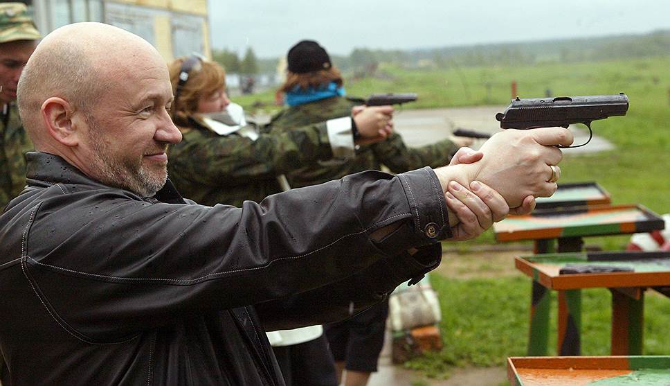 «Юрий Михайлович — он государственник. Он любит государство, он любит Москву»   С 1993 года Владимир Платонов избирается депутатом Мосгордумы, в 1994–2014 годах являлся ее спикером. В сентябре 2014 года в очередной раз избран депутатом Мосгордумы. С мая 2016 года — президент Московской торгово-промышленной палаты 
