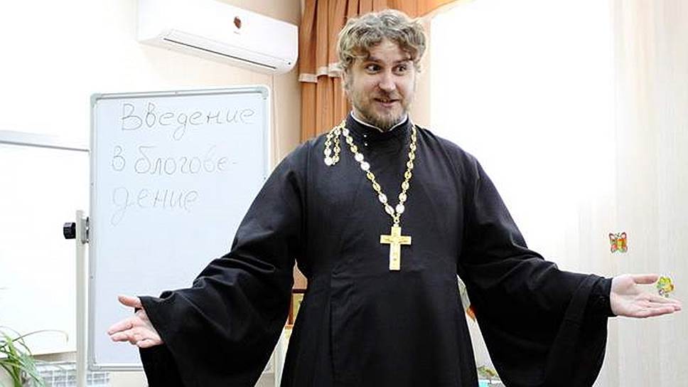 Святослав Шевченко из Благовещенска готов высказаться даже по поводу рэп-баттлов, но мнение его будет вполне консервативным («искусство должно возвышать, а не опускать!») 