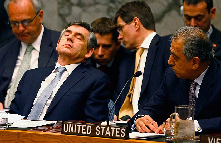 Премьер-министр Великобритании Гордон Браун (слева) на заседании Совета безопасности ООН в Нью-Йорке, 2008 год 