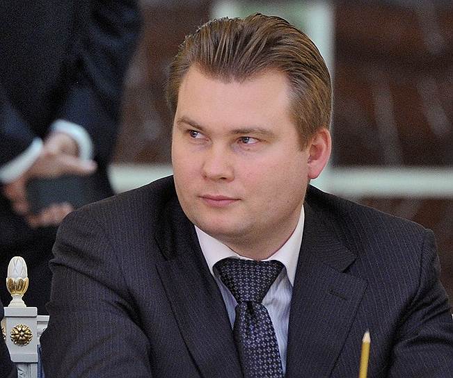 14 февраля 2012 года руководитель центрального штаба МГЕР Константин Мазуревский стал первым замглавы ЦИКа «Единой России». В октябре 2017 года возглавил аппарат фракции единороссов