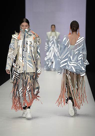 Показ лучших дипломных коллекций программы ВА (HONS) Fasion Британской высшей школы дизайна