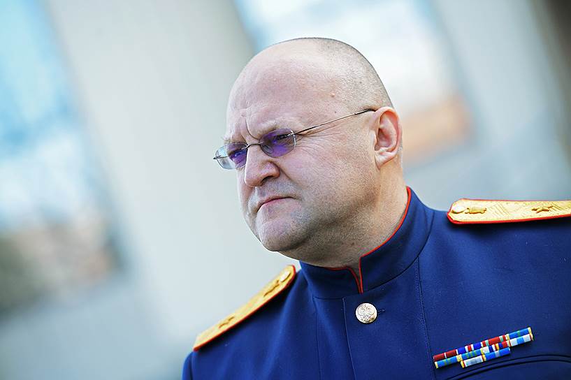 Александр Дрыманов, бывший начальник Главного следственного управления СКР по Москве 17 июля 2018 года был задержан сотрудниками ФСБ, по данным СМИ, по делу о получении взятки высокопоставленными сотрудниками СКР за освобождение из СИЗО и смягчения обвинения Андрею Кочуйкову (Итальянец), соратнику вора в законе Захарию Калашову (Шакро Молодой). В настоящее время генерал находится в СИЗО «Лефортово»