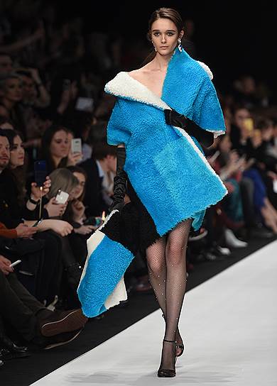 Показ коллекции Александра Рогова в рамках Недели моды Mercedes-Benz Fashion Week Russia (сезон осень-зима 2018-2019)
