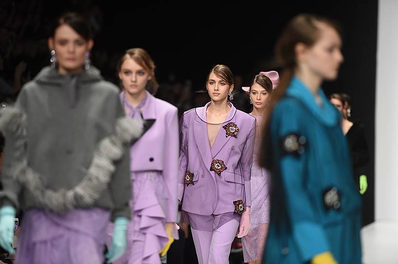 Показ коллекции Александра Рогова в рамках Недели моды Mercedes-Benz Fashion Week Russia (сезон осень-зима 2018-2019)