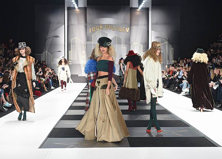 Показ новой коллекции бренда Igor Gulyaev (Игорь Гуляев) в рамках Недели моды Mercedes-Benz Fashion Week Russia (сезон осень-зима 2018-2019)